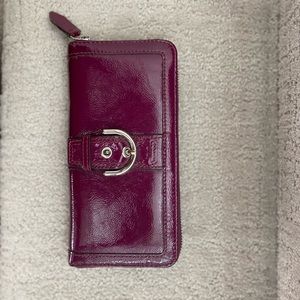 COACH zippered wallet